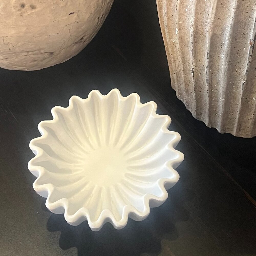 White Fluted Ruffle Decorative Bowl Jewelry Tray